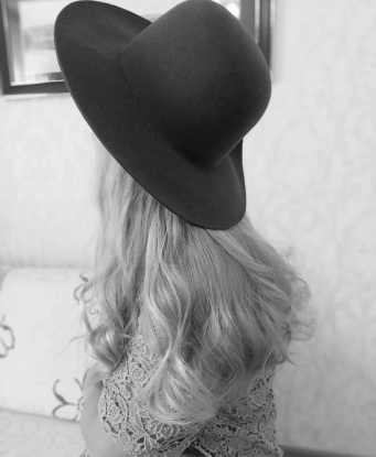 Анкета проститутки Олечка - город Старобжегокай, 52 года, №10648